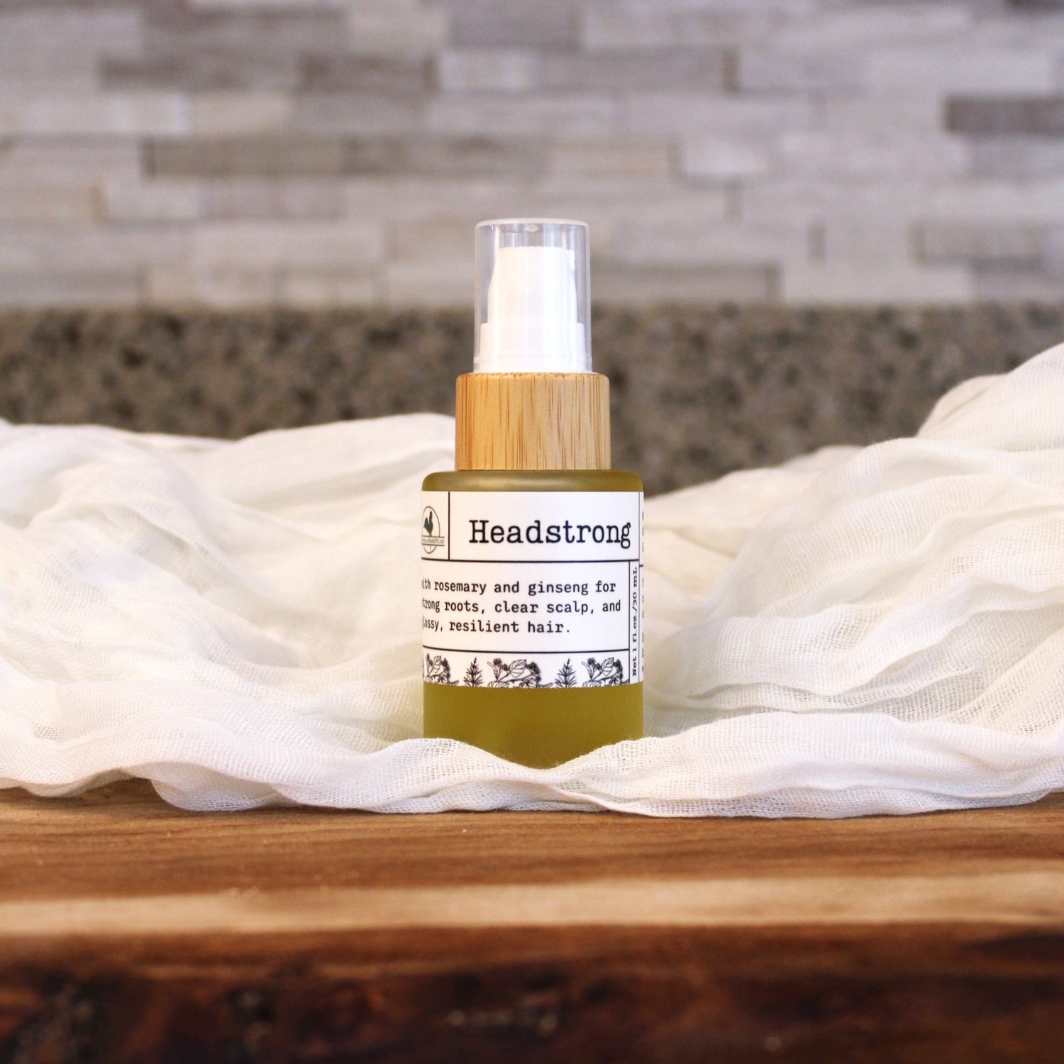 Headstrong Hair and Scalp Oil: Rosemary and Ginseng image 0