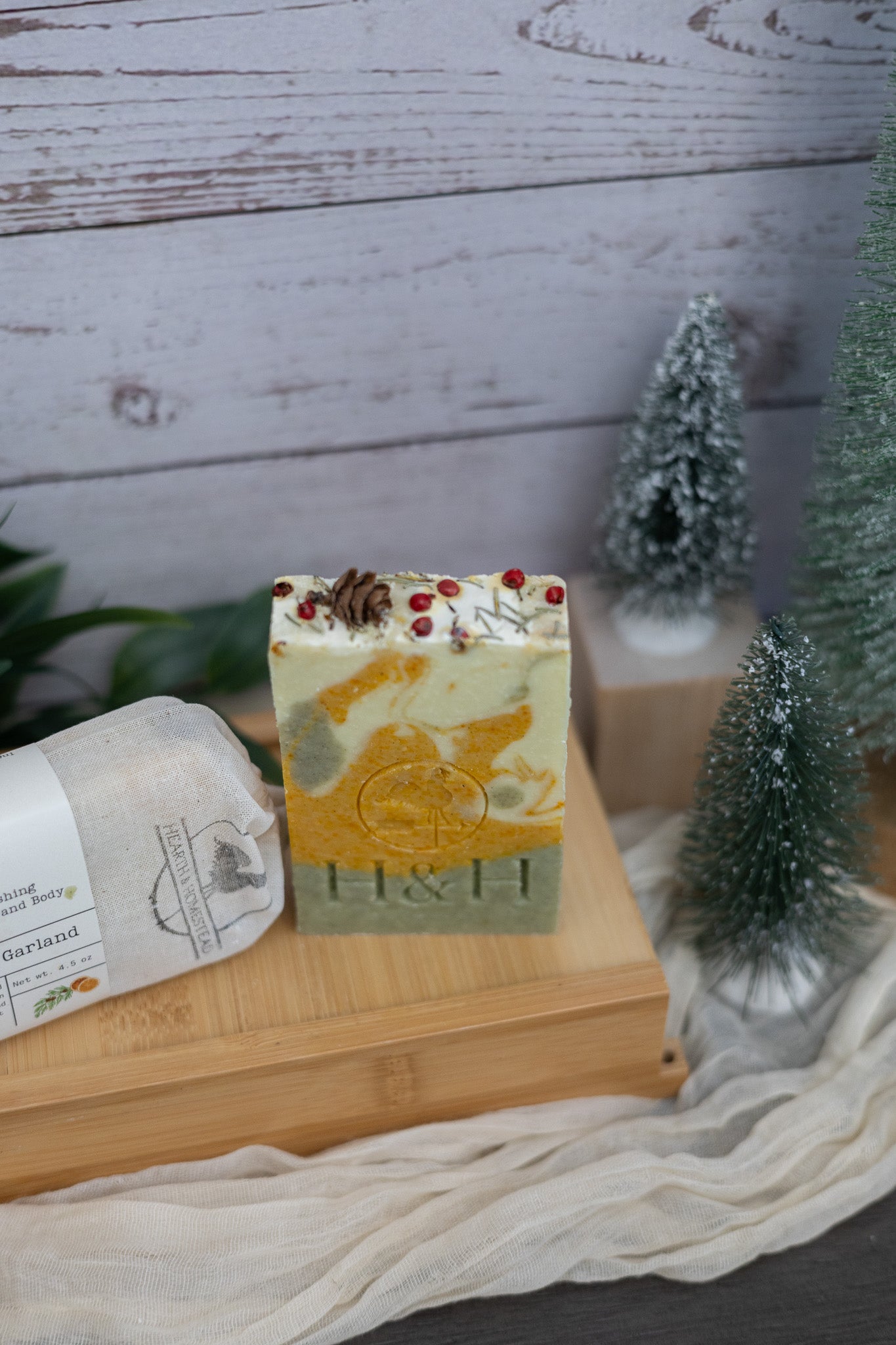 Christmas Garland Body Soap